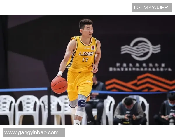 武汉足球队以54分领跑杯赛积分榜展现强劲实力和不俗表现